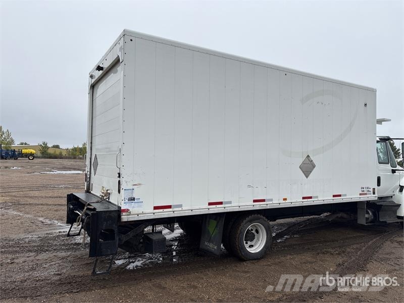International 4300 Camion a temperatura controllata