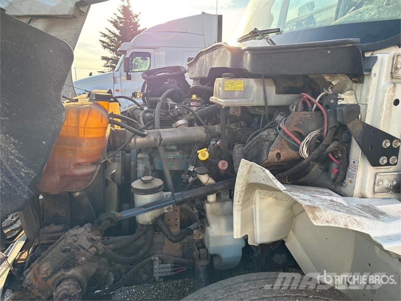 International 4300 Самосвал