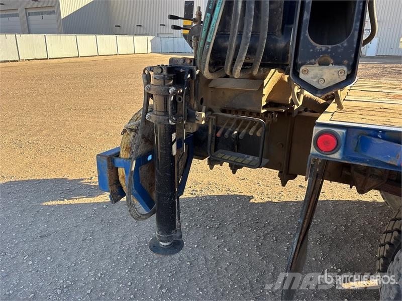 International 4300 Kamioni sa kranom