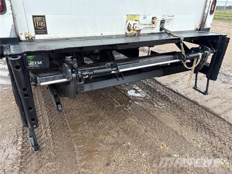 International 4300 Camion a temperatura controllata
