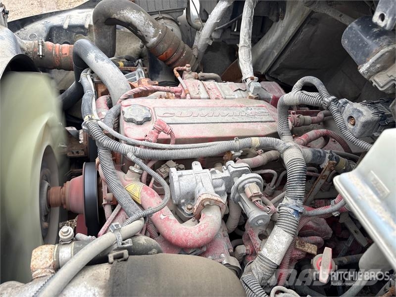 International 4300 Camion a temperatura controllata