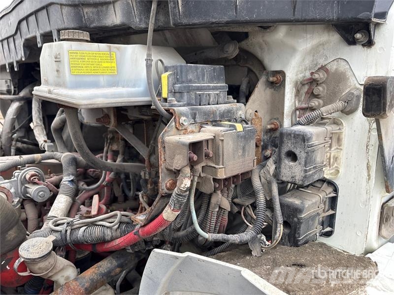 International 4300 Camion a temperatura controllata