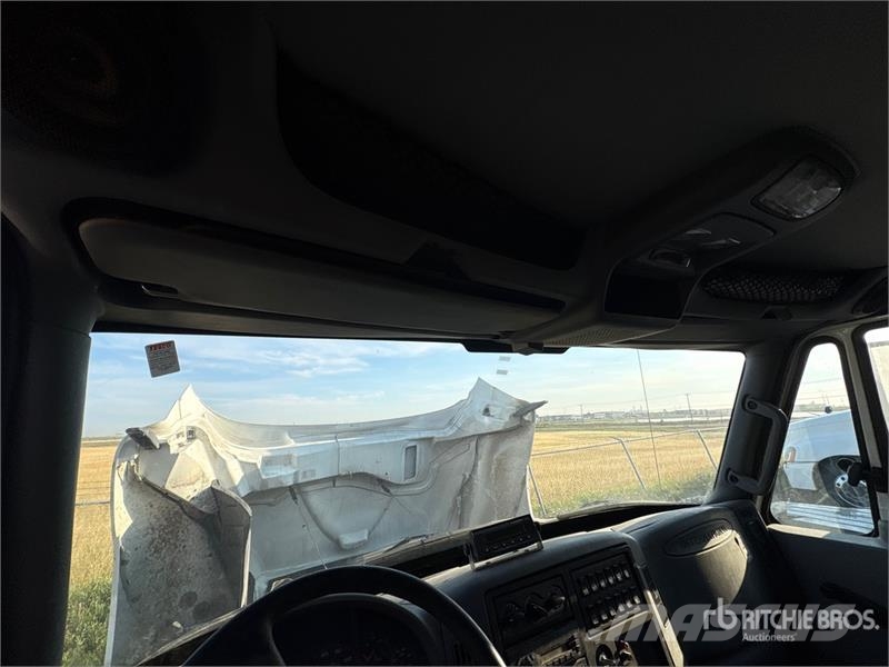 International 4300 Самосвал