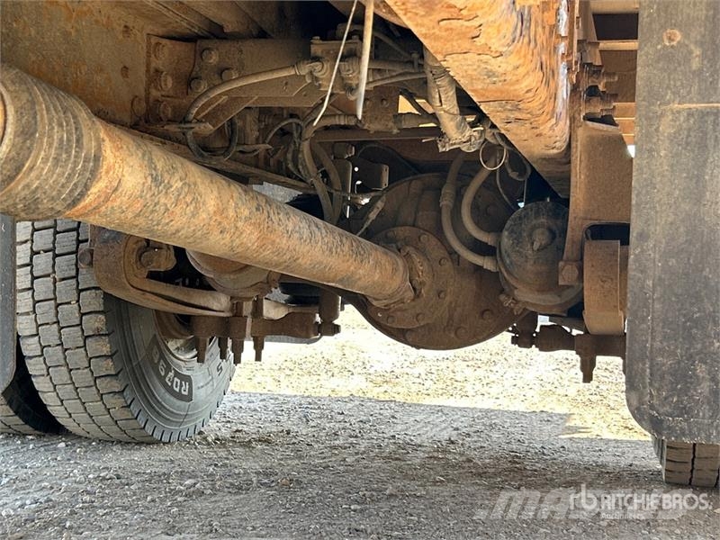 International 4300 Autobasculanta