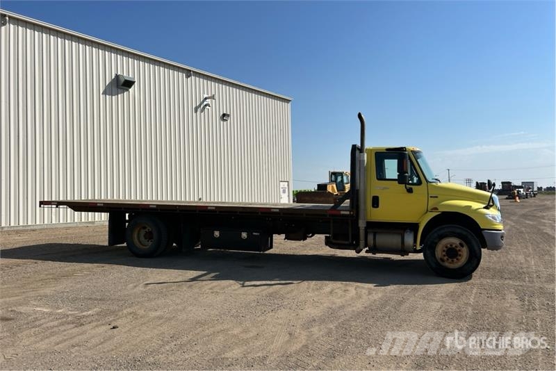 International 4300 Autobasculanta