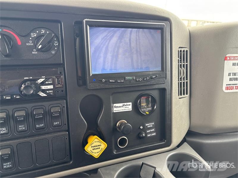 International 4300 Camion a temperatura controllata