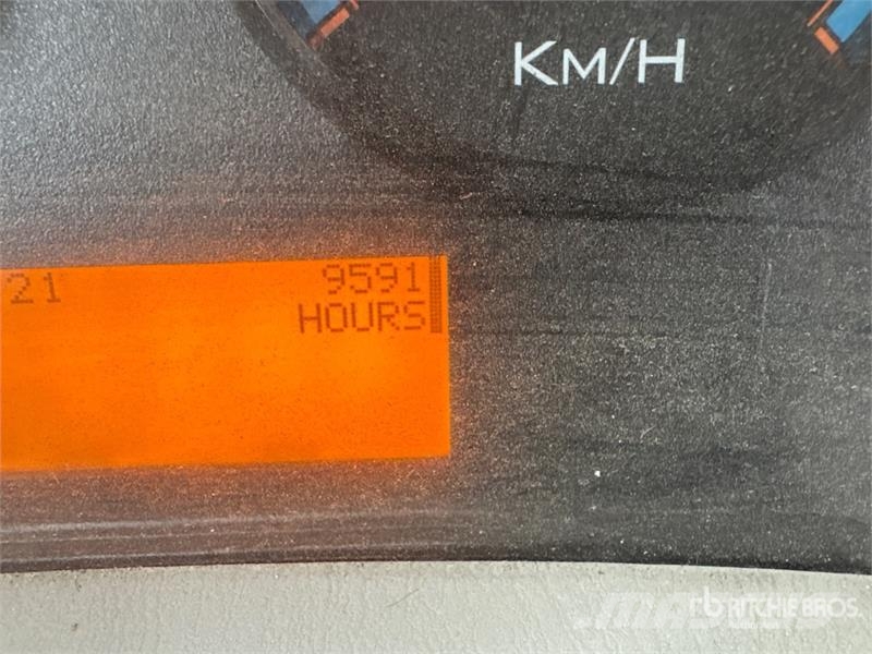International 4300 Kabine i unutrašnjost