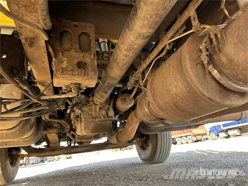 International 4300 Autobasculanta