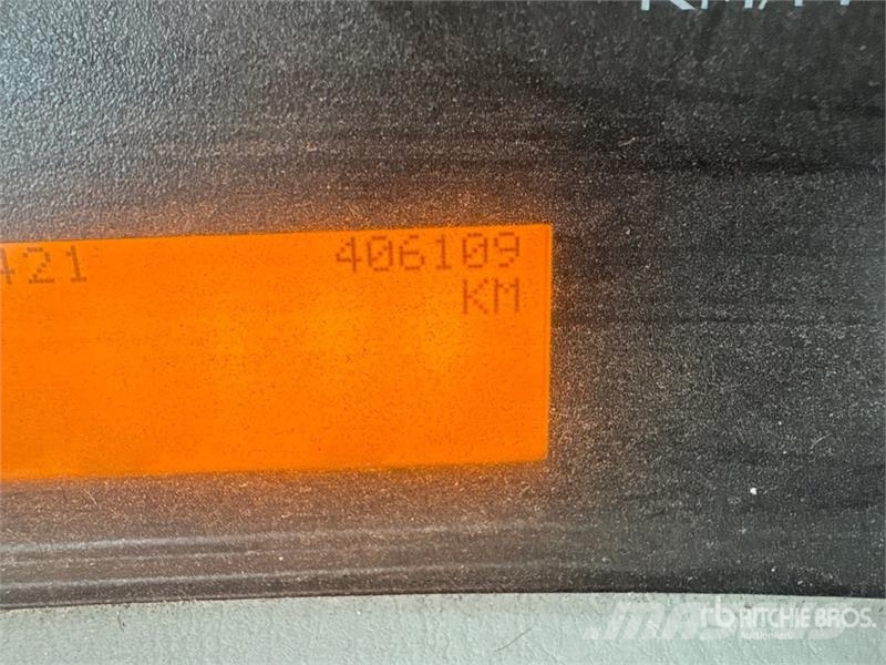 International 4300 Kabine i unutrašnjost