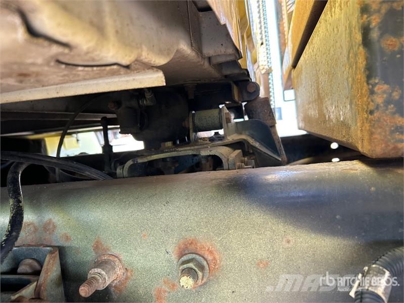 International 4300 Autobasculanta