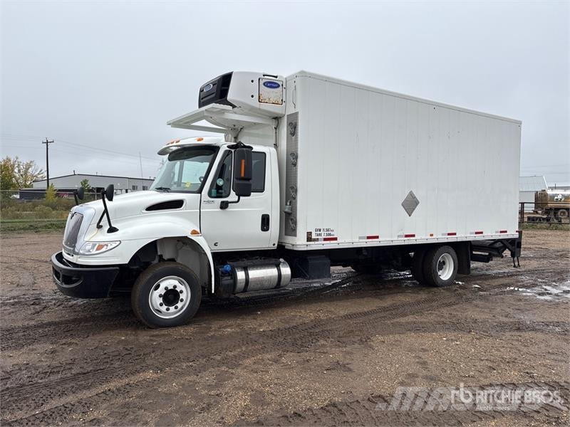 International 4300 Camion a temperatura controllata