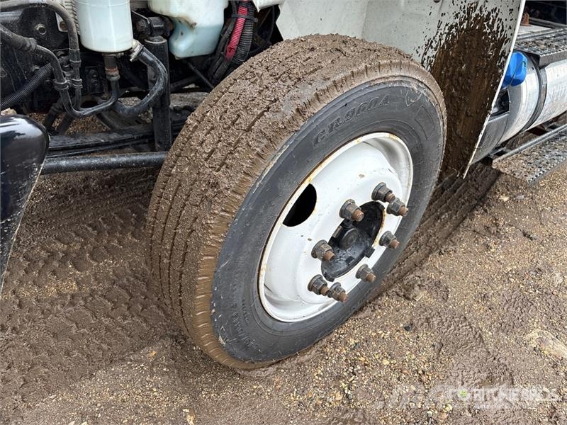 International 4300 Camion a temperatura controllata