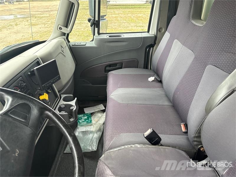 International 4300 Tovornjaki hladilniki