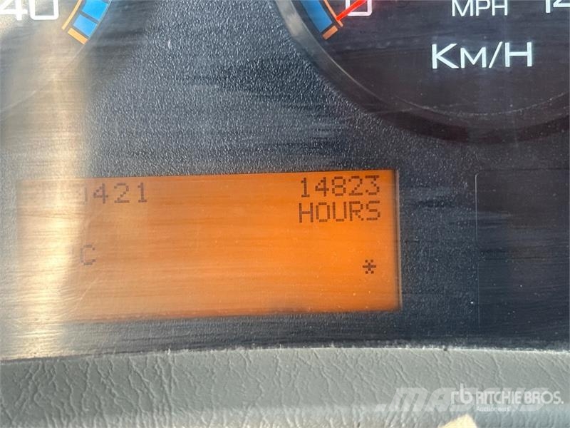 International 4300 Autobasculanta