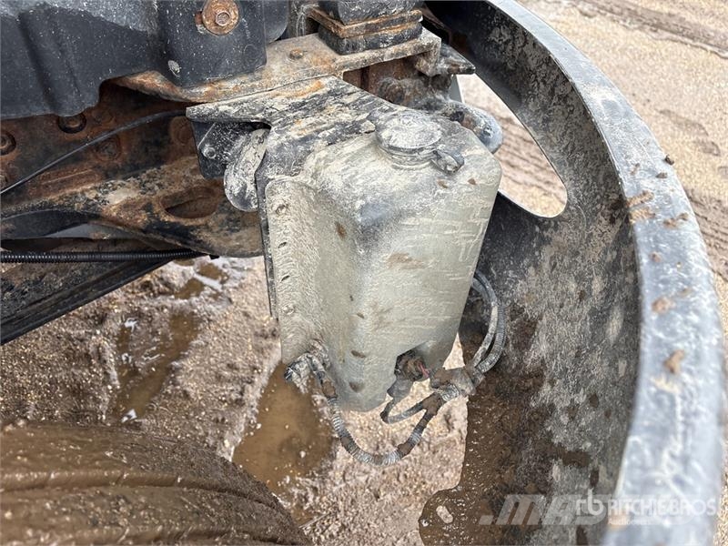 International 4300 Kabine i unutrašnjost