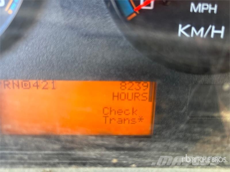 International 4300 Samochody ciężarowe ze skrzynią zamkniętą