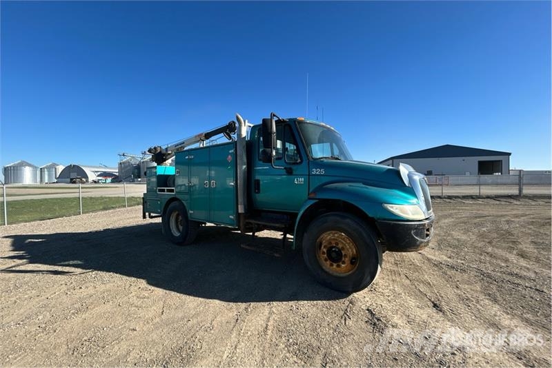 International 4300 4x2 Service Truck Komunalna vozila