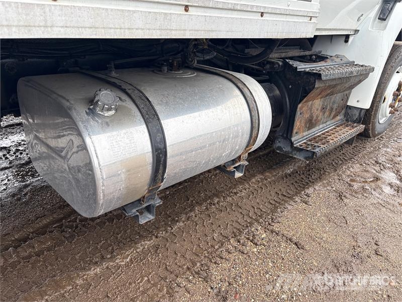 International 4300 SBA Camion a temperatura controllata