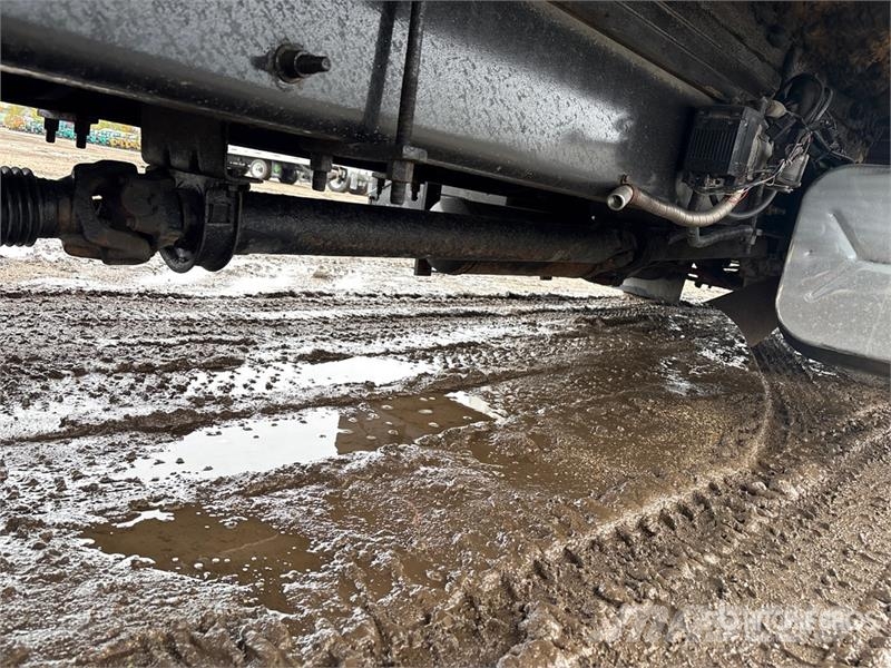 International 4300 SBA Camion a temperatura controllata