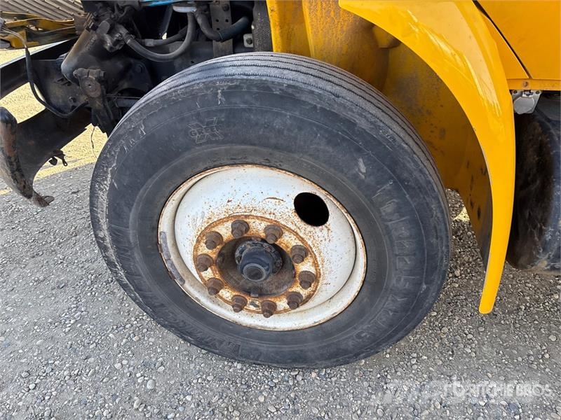 International 4300 SBA Каросерии