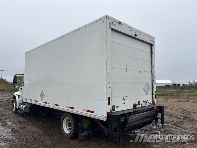 International 4300 SBA Camion a temperatura controllata