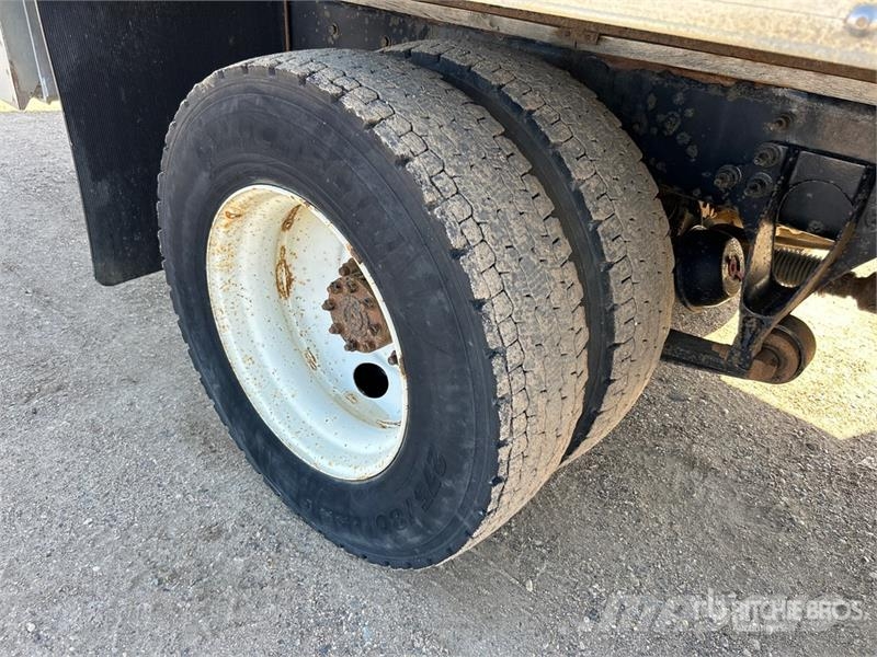 International 4300 SBA Dobozos teherautók