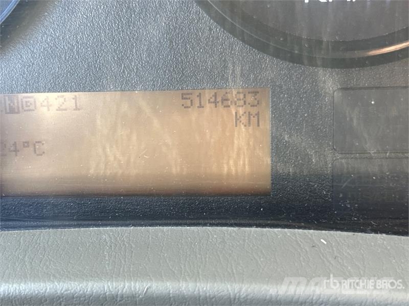 International 4300 SBA Dobozos teherautók