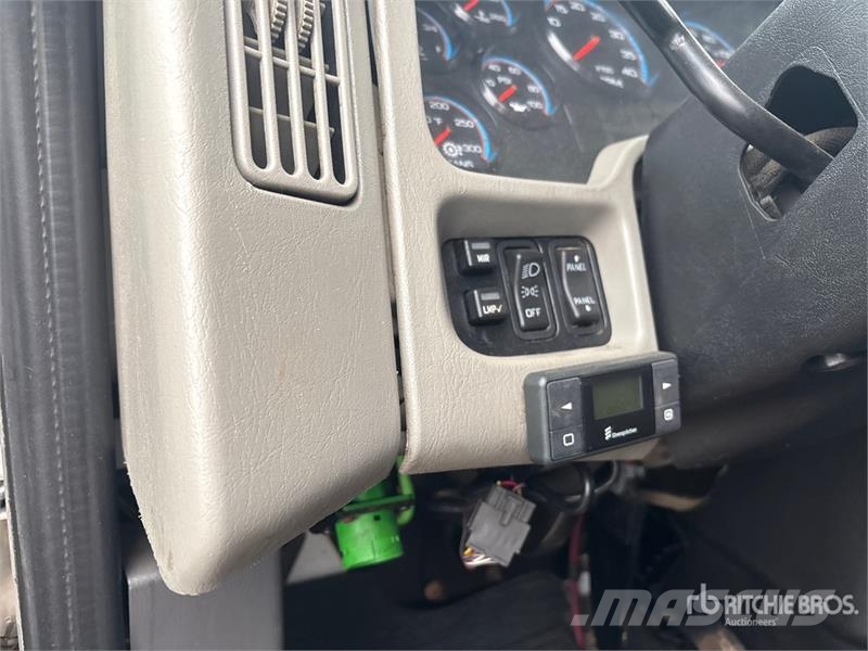 International 4300 SBA Camion a temperatura controllata