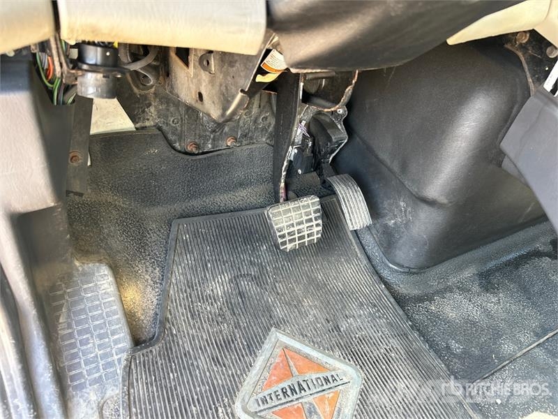 International 4300 SBA Dobozos teherautók