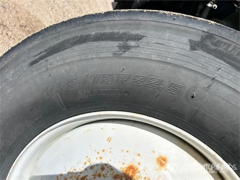International 4300 SBA Dobozos teherautók