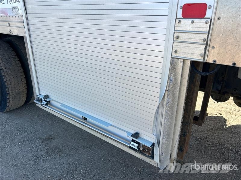 International 4300 SBA Dobozos teherautók