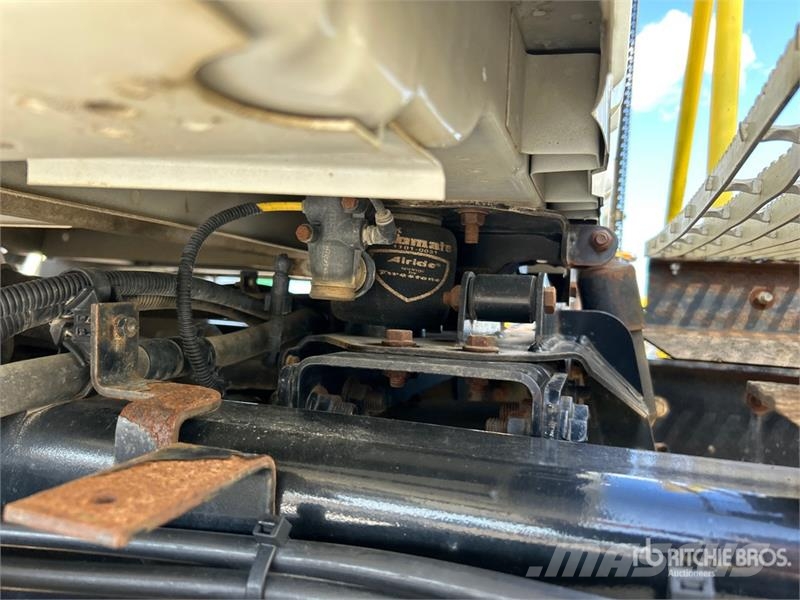 International 4300 SBA Dobozos teherautók
