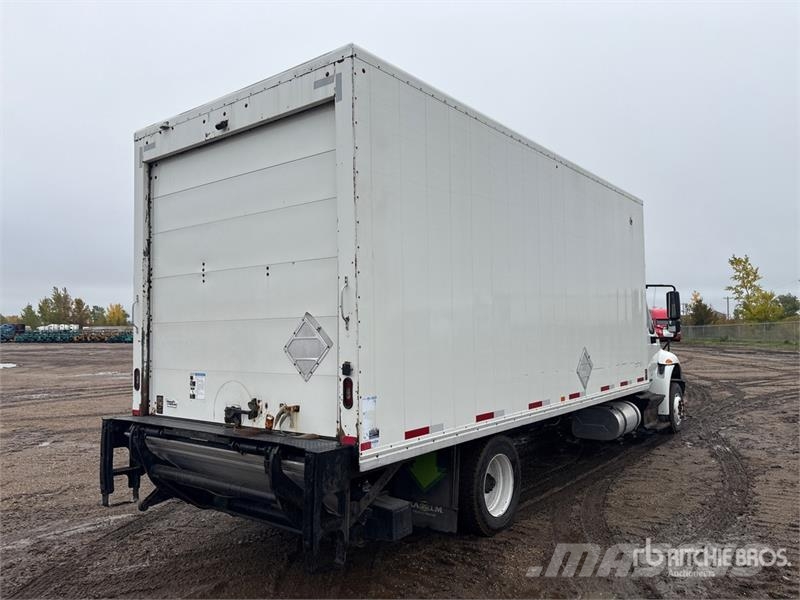 International 4300 SBA Camion a temperatura controllata