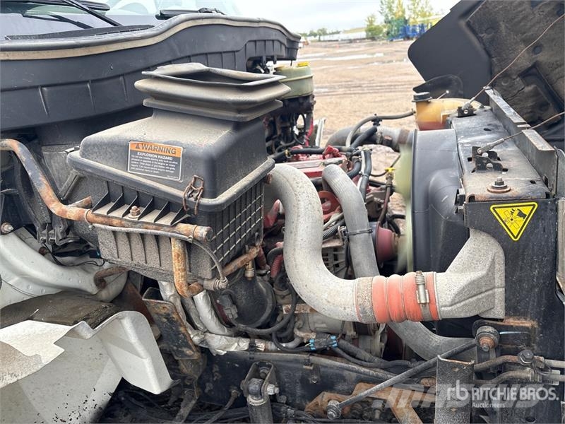 International 4300 SBA Camion a temperatura controllata