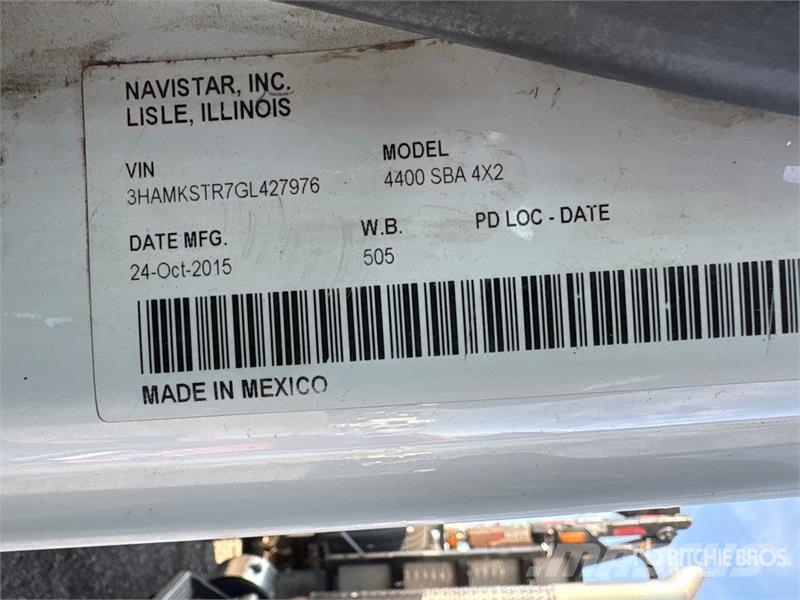 International 4400 Mobiele Boorinstallatie