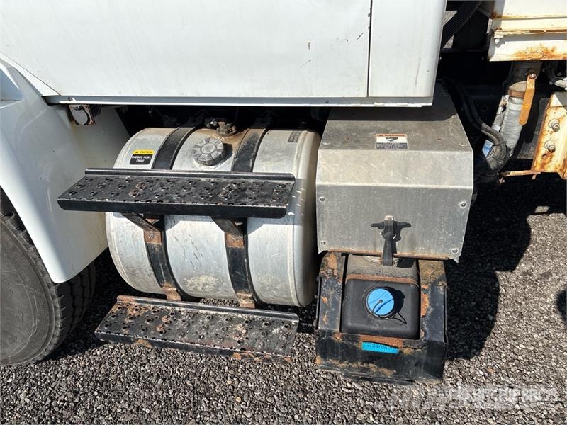 International 4400 Mobiele Boorinstallatie