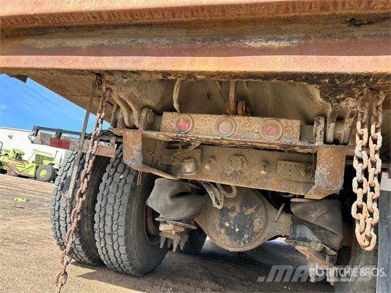 International 4400 SBA Грузовики-Самосвалы