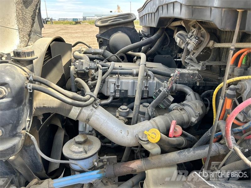 International 4400 SBA Грузовики-Самосвалы