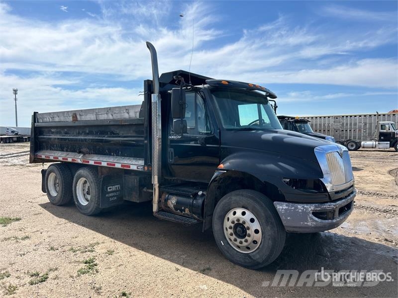 International 4400 SBA Грузовики-Самосвалы