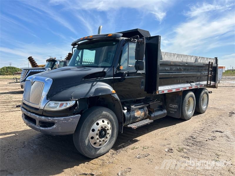 International 4400 SBA Грузовики-Самосвалы