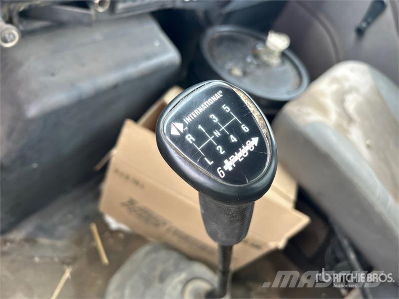 International 4900 شاحنات ذات صهاريج