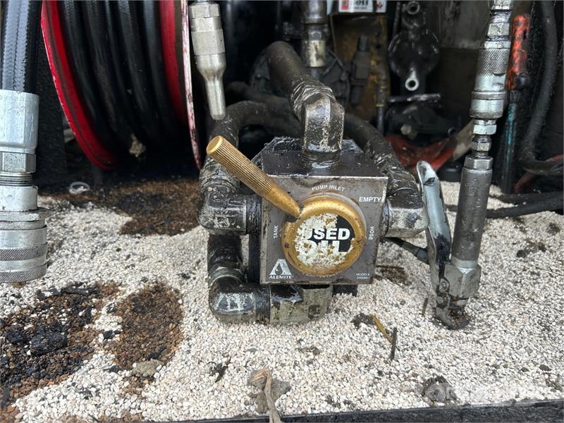 International 4900 شاحنات ذات صهاريج