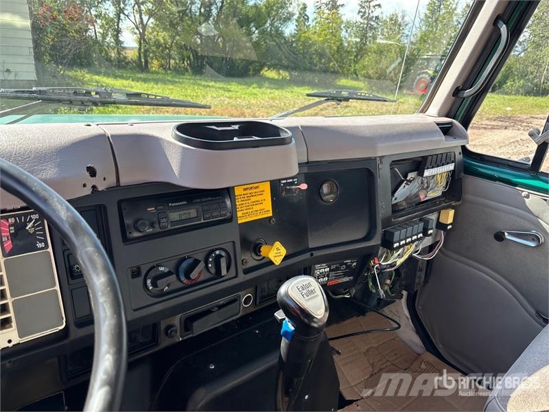 International 4900 Ūkiniai/Grūdų sunkvežimiai