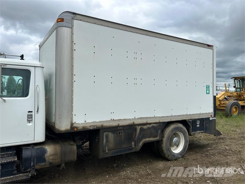International 4900 شاحنات ذات صهاريج
