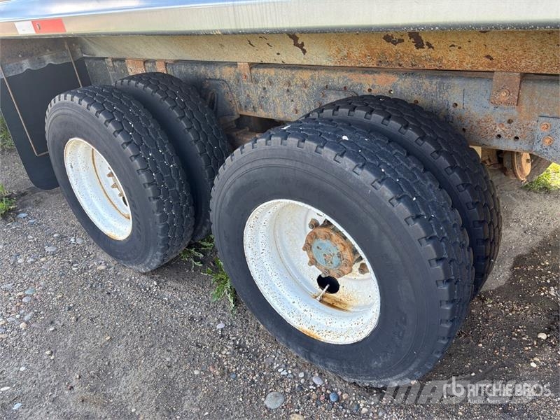 International 4900 Ūkiniai/Grūdų sunkvežimiai