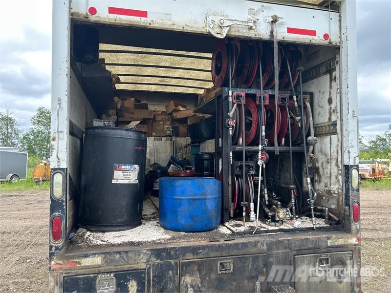 International 4900 شاحنات ذات صهاريج