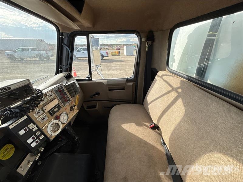 International 4900 Пожарные машины