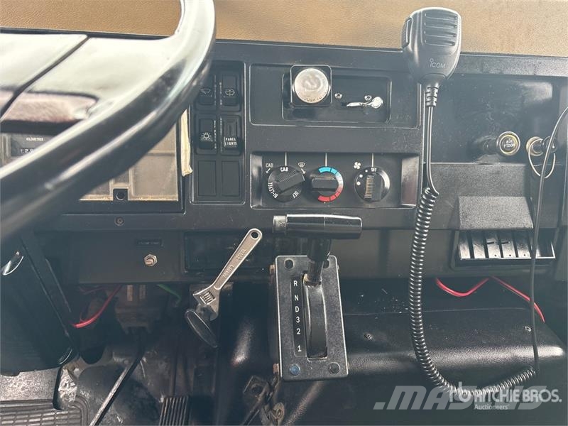 International 4900 Ferma/Camioane transport cereale