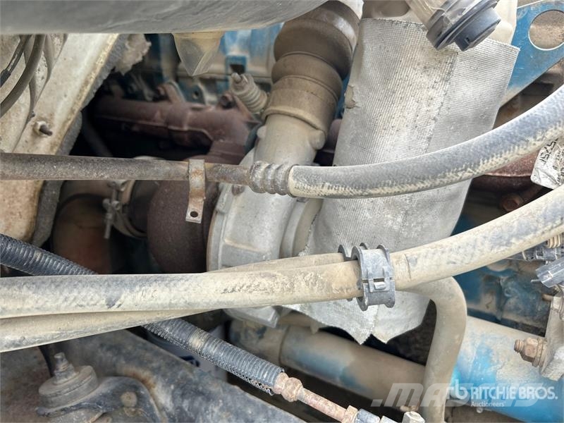 International 4900 شاحنات ذات صهاريج