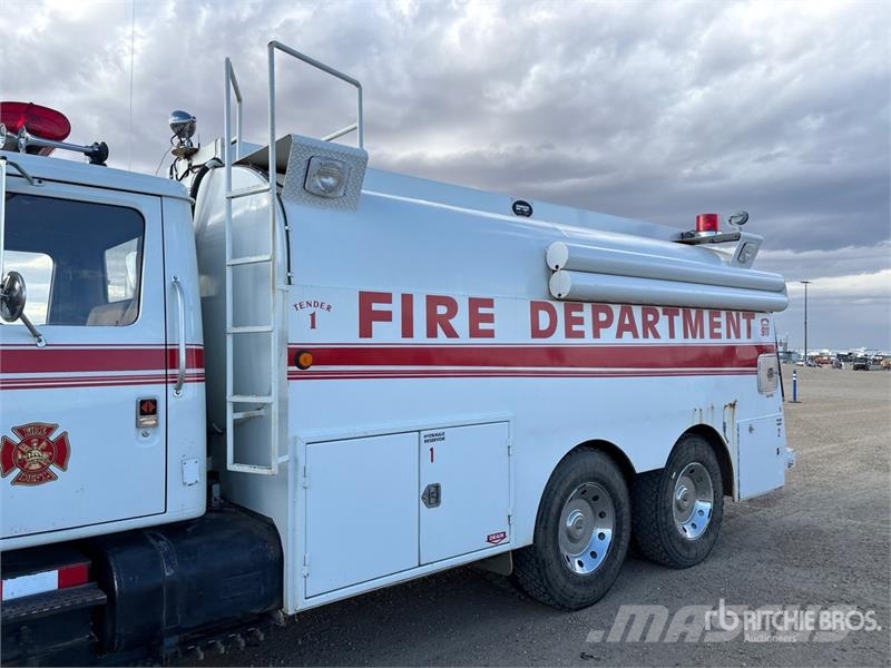 International 4900 Пожарные машины